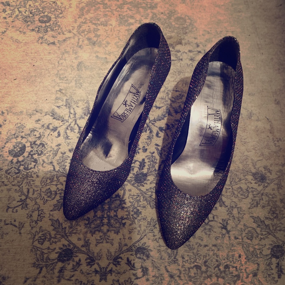 Vintage made in Italy shiny metallic heels.